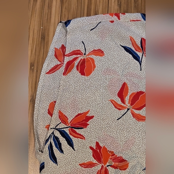 ❤️ Studio B Floral Print Top - Picture 5 of 8